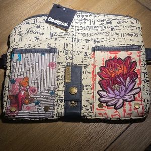 NWT Desigual purse/bag/clutch